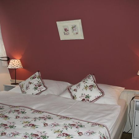 Landgasthof Friedl Hotel Sankt Lorenzen bei Knittelfeld Стая снимка