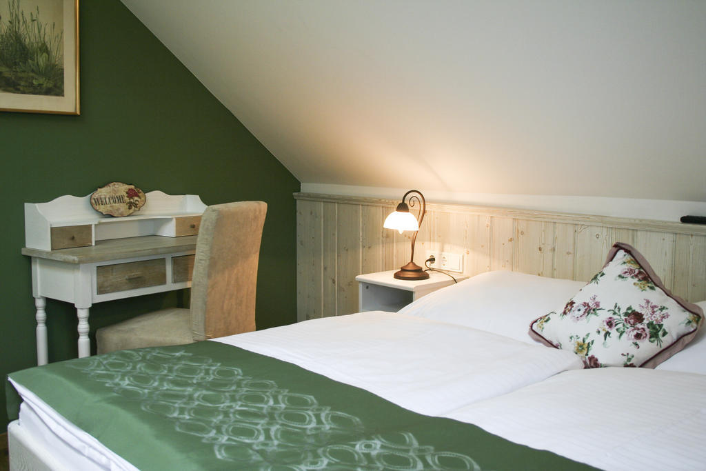 Landgasthof Friedl Hotel Sankt Lorenzen bei Knittelfeld Екстериор снимка