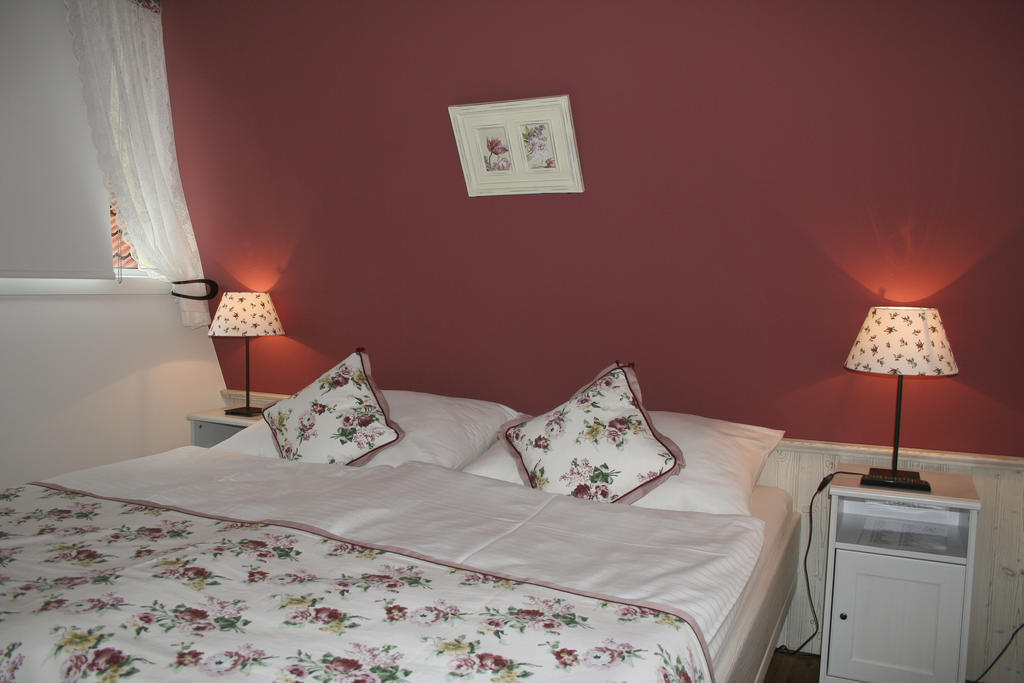 Landgasthof Friedl Hotel Sankt Lorenzen bei Knittelfeld Стая снимка